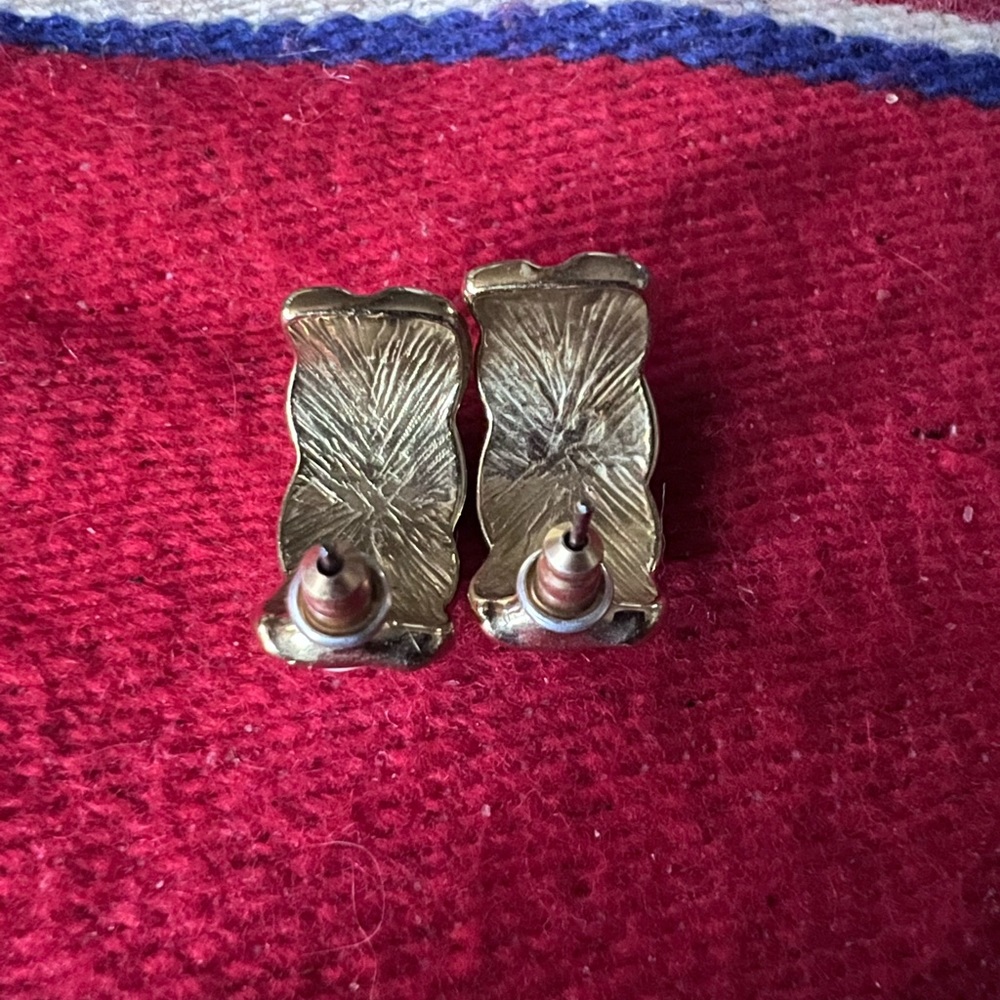 Vintage White Enamel Braided Silver Tone Earrings - Picture 4 of 6